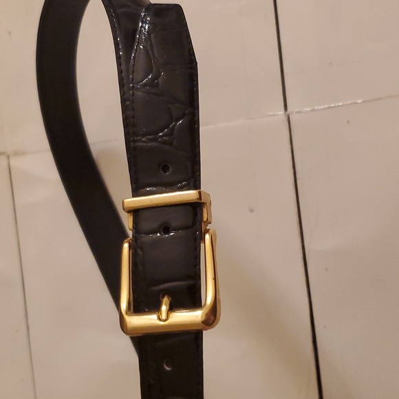 New without tags genuine leather womens black belt size 42" - Picture 5 of 5